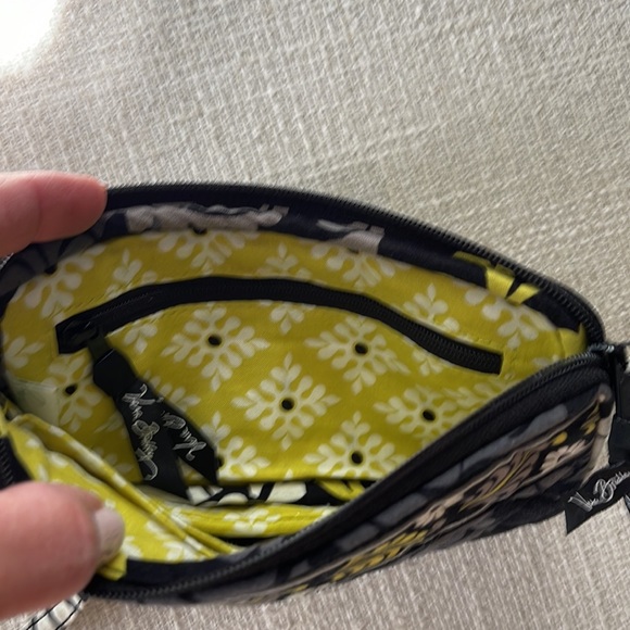 Vera Bradley wristlet, like new - Picture 3 of 5